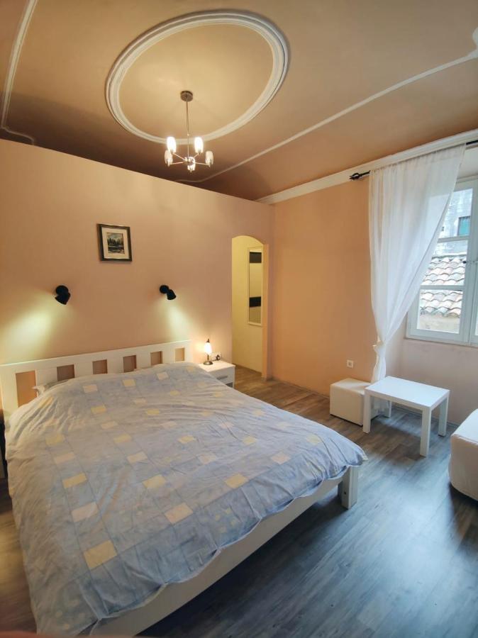 Apartament House Nina